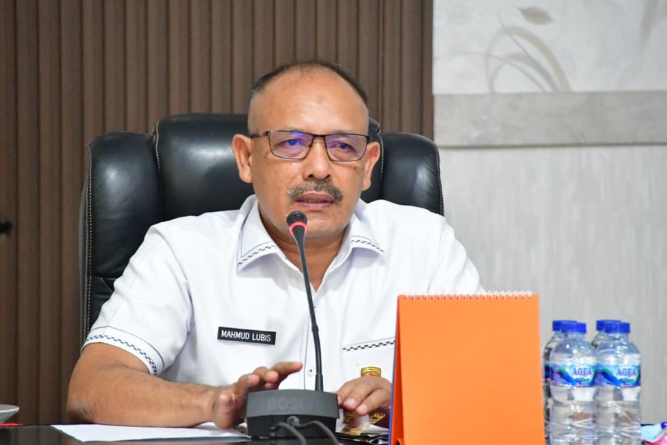 Wakil Bupati Tapteng Pimpin Rapat Persiapan HUT ke-81 RI 2 WhatsApp Image 2026 08 07 at 07.34.31