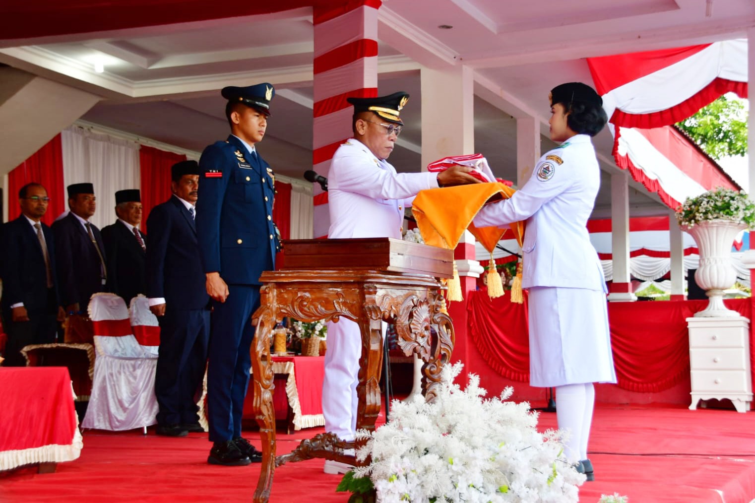 Bupati Masinton Pasaribu: Semangat Kemerdekaan Kebangkitan Tapteng Pascabencana 1 WhatsApp Image 2026 08 17 at 01.16.37