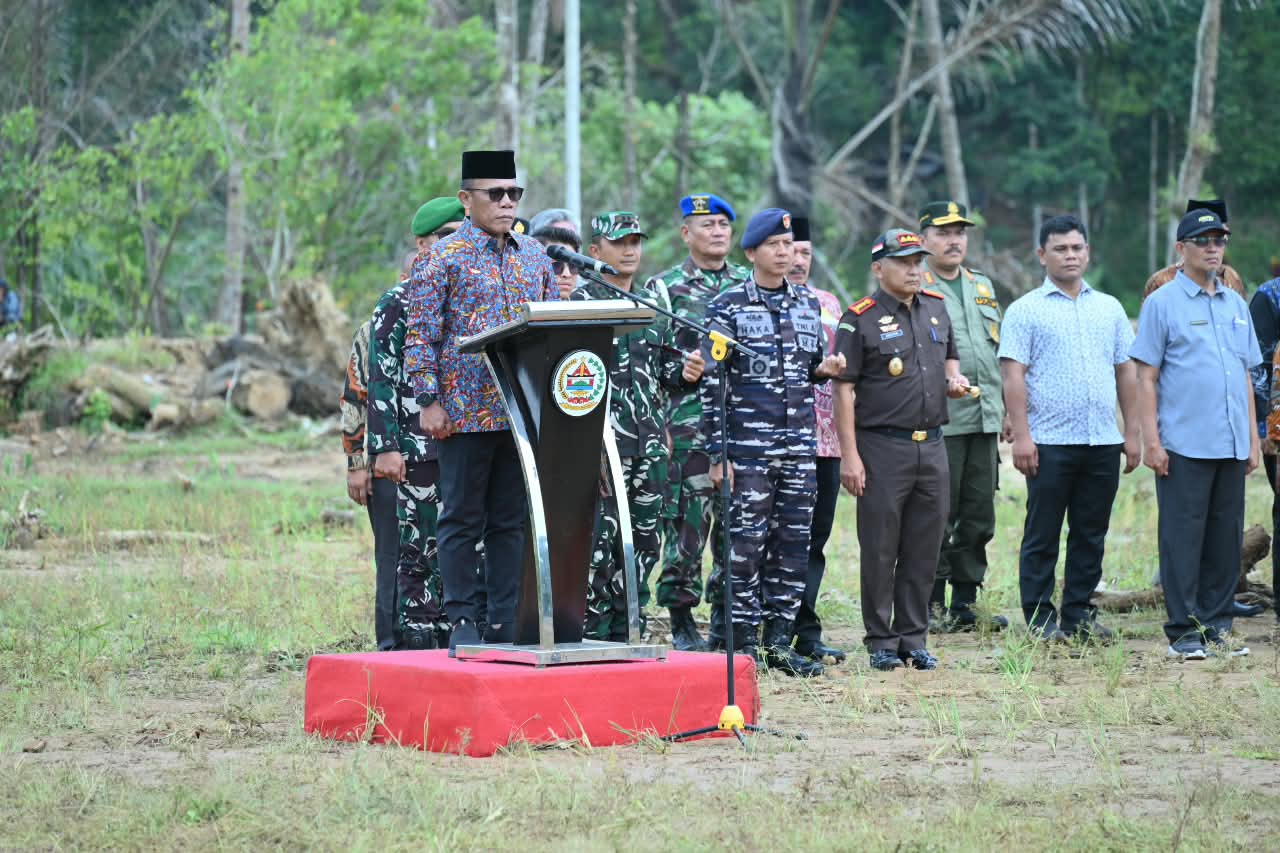Hari Jadi ke-81, Bupati Tapteng Ajak ASN Perkuat Pelayanan Publik dan Kebangkitan Daerah 1 WhatsApp Image 2026 08 27 at 08.02.44