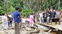Bupati Masinton Tinjau Tanggul Jebol di Hutanabolon 4 IMG 20260911 WA0070