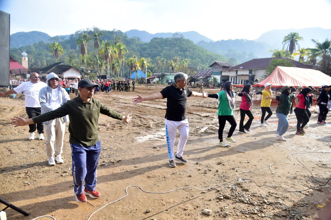 Olahraga Bersama dan Penanaman Pohon Produktif di Wilayah Rawan Bencana di Tapteng 2 IMG 20260918 WA0026