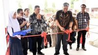 Sekda Tapteng: Gedung Sekolah Baru Harus Diimbangi Integritas Tenaga Pendidik 2 IMG 20261016 WA0037