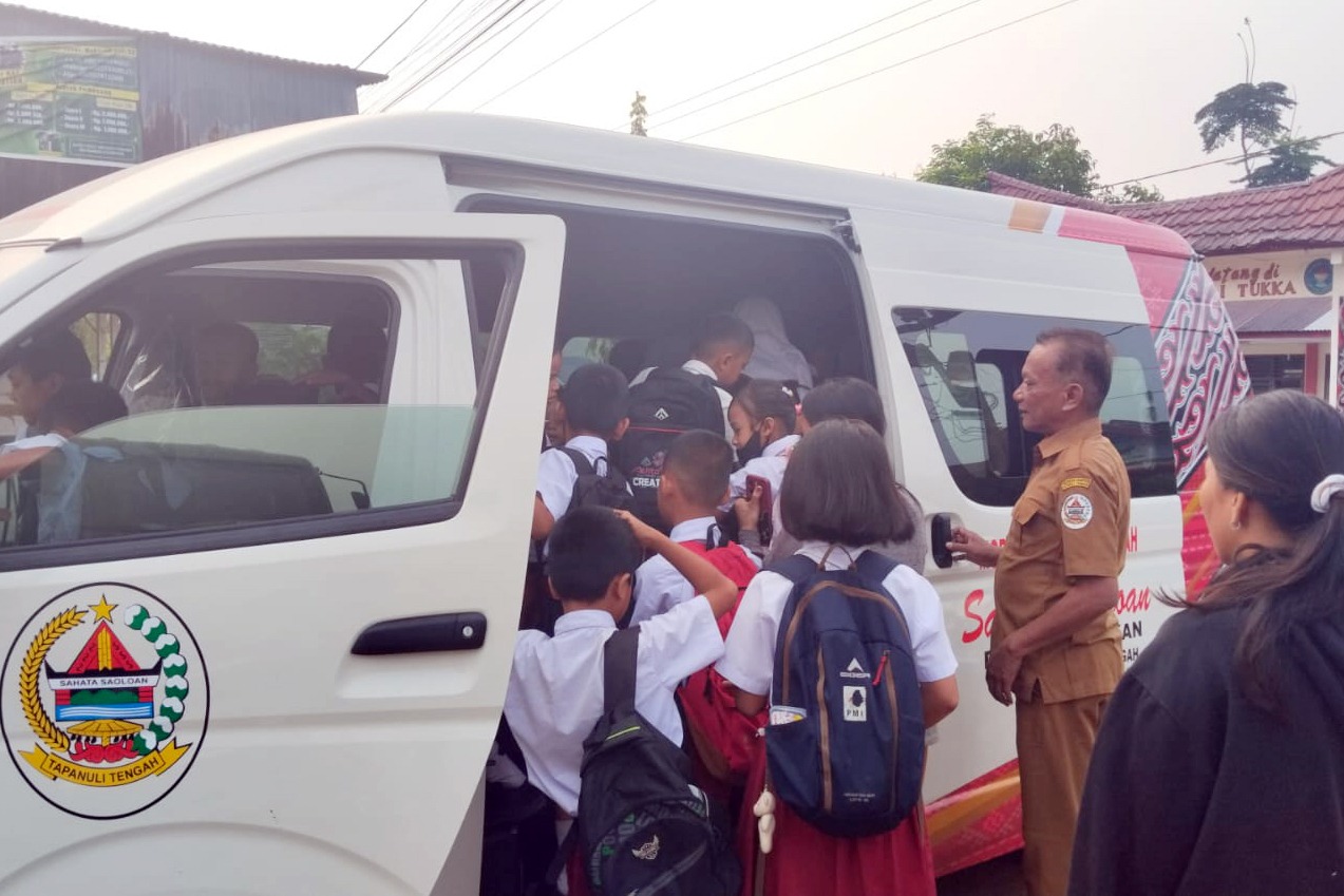 Polusi Udara, Pelajar di Tapteng Belajar Jarak Jauh 1 WhatsApp Image 2026 10 13 at 21.16.47